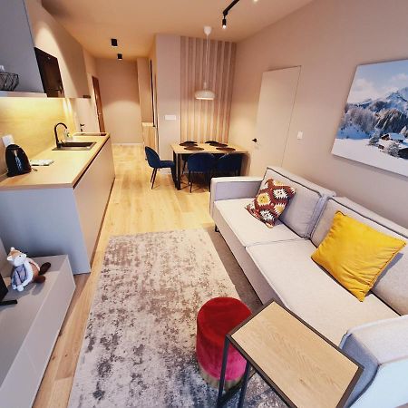 Apartament D2 Karpatia - 5D Apartamenty カルパッチ エクステリア 写真