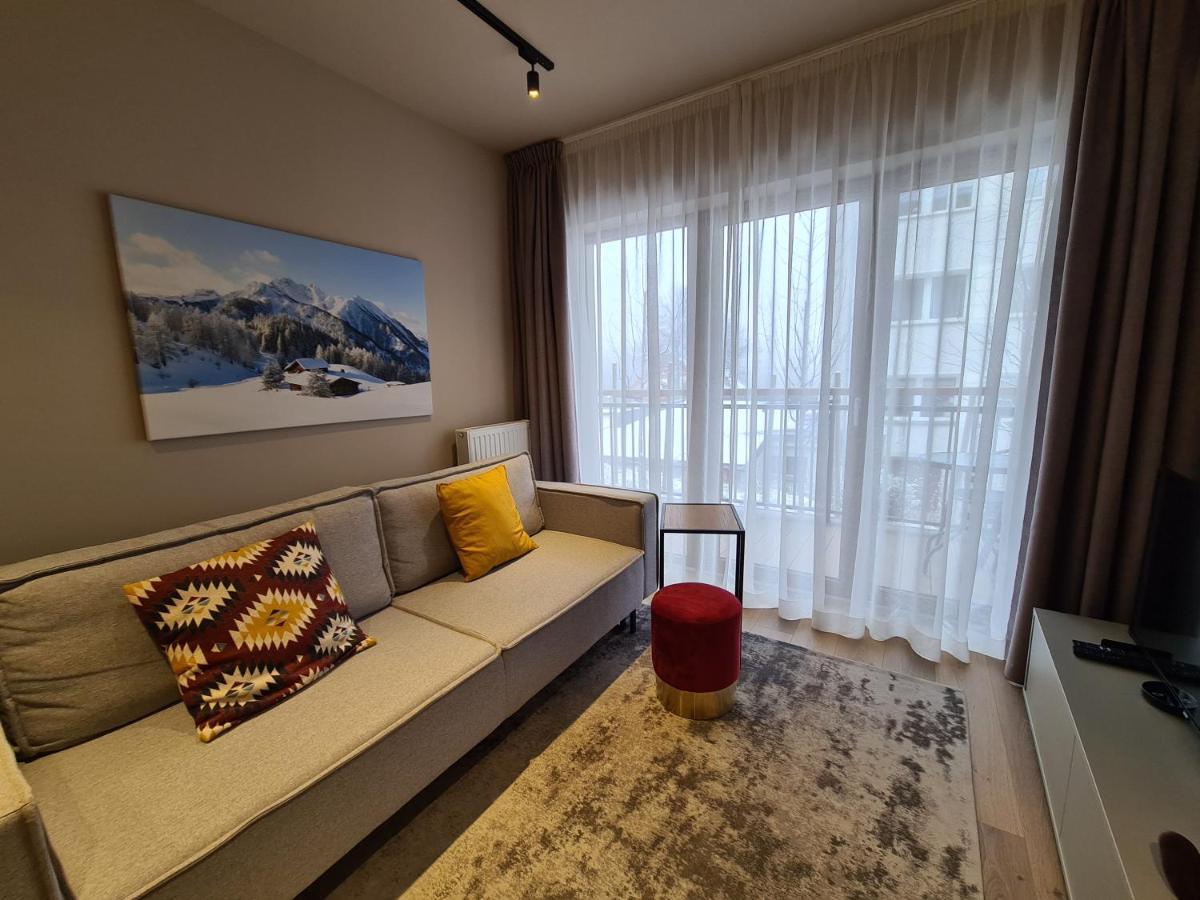 Apartament D2 Karpatia - 5D Apartamenty カルパッチ エクステリア 写真