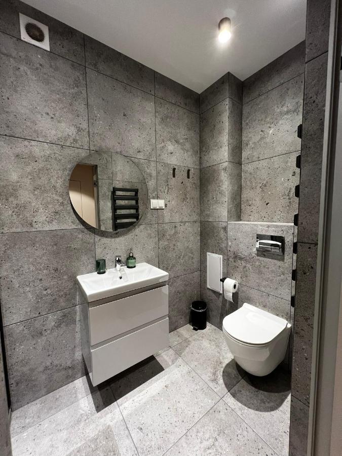 Apartament D2 Karpatia - 5D Apartamenty カルパッチ エクステリア 写真