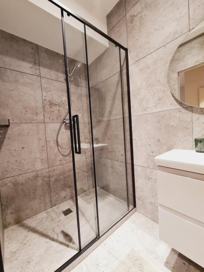 Apartament D2 Karpatia - 5D Apartamenty カルパッチ エクステリア 写真
